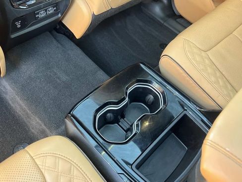 Used 2022 Jeep Grand Cherokee L Summit AWD/4WD image 16