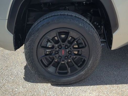 Used 2023 Toyota Tundra SR5 image 3