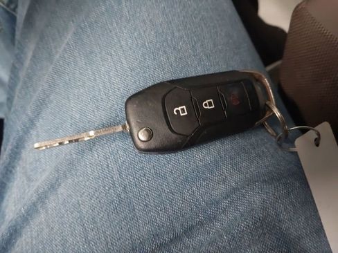 Used 2016 Ford F150 XLT AWD/4WD image 38