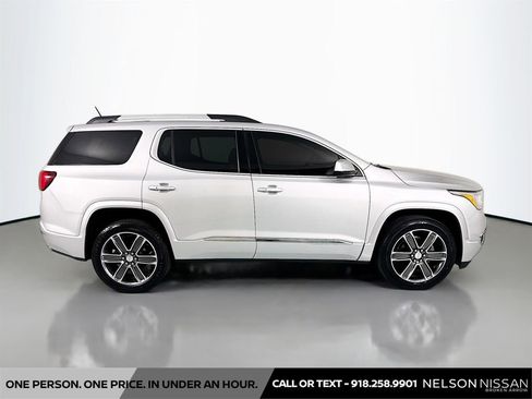 Used 2019 GMC Acadia Denali AWD/4WD image 4