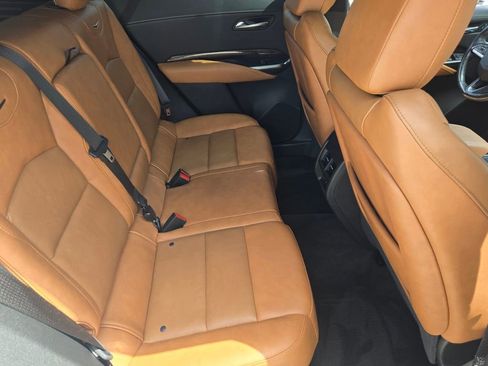 Used 2023 Cadillac XT4 Premium Luxury w/ Technology Package FWD image 17