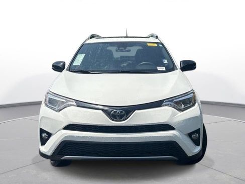 Used 2018 Toyota RAV4 SE w/ Power Extra Value Package FWD image 3