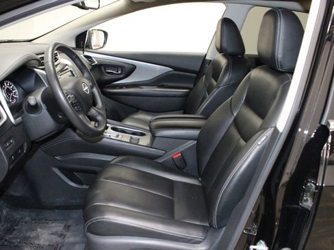 Used 2023 Nissan Murano SV image 10
