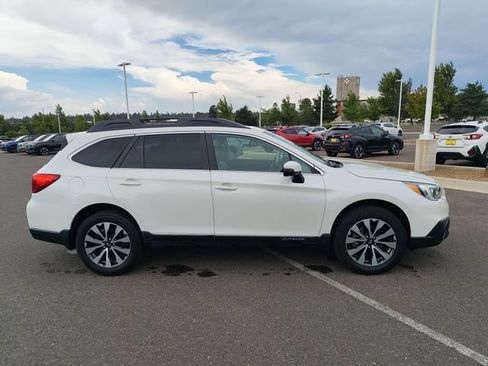 Used 2017 Subaru Outback 2.5i Limited AWD/4WD image 2