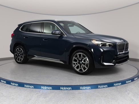 New 2026 BMW X1 xDrive28i w/ Technology Package AWD/4WD image 3
