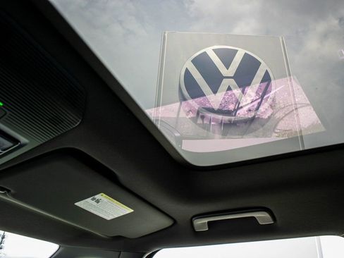 New 2025 Volkswagen ID. Buzz Pro S Plus image 2