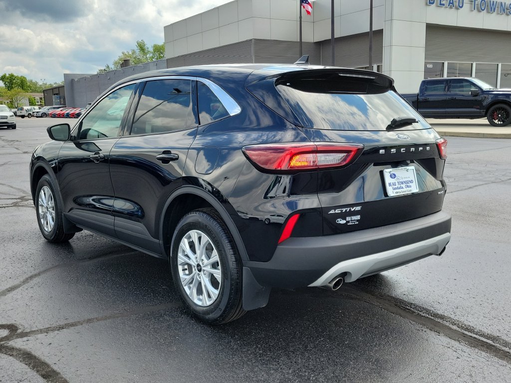 Certified 2023 Ford Escape Active AWD/4WD image 6