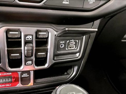 Used 2021 Jeep Gladiator Mojave AWD/4WD image 14