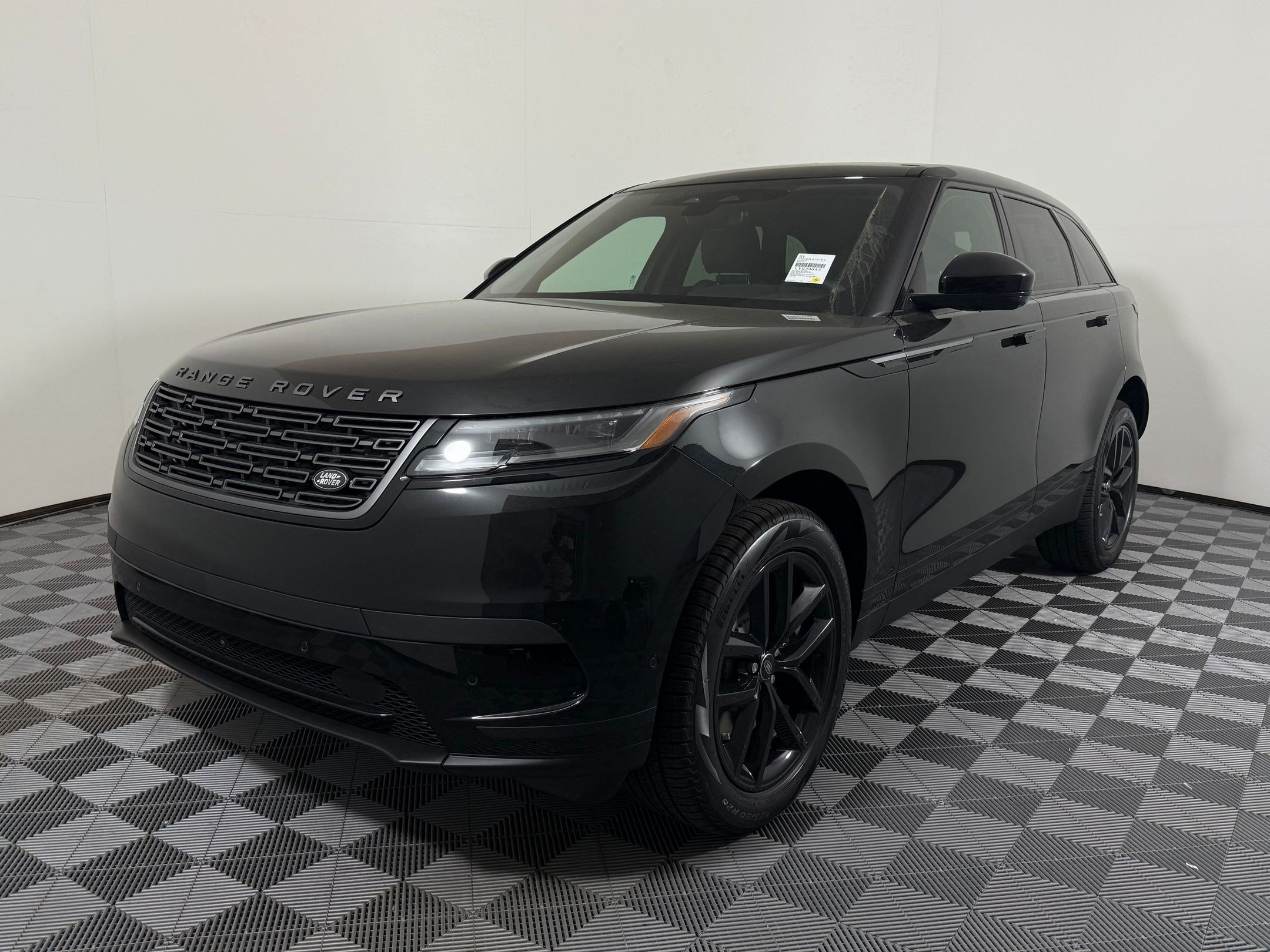 New 2026 Land Rover Range Rover Velar S AWD/4WD image 1