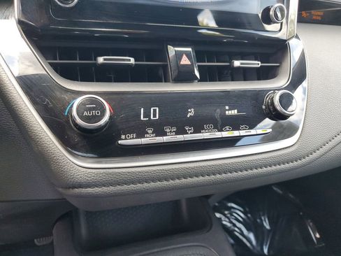 Used 2020 Toyota Corolla SE image 20