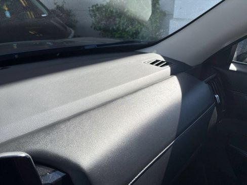 Used 2025 Nissan Pathfinder SV FWD image 38