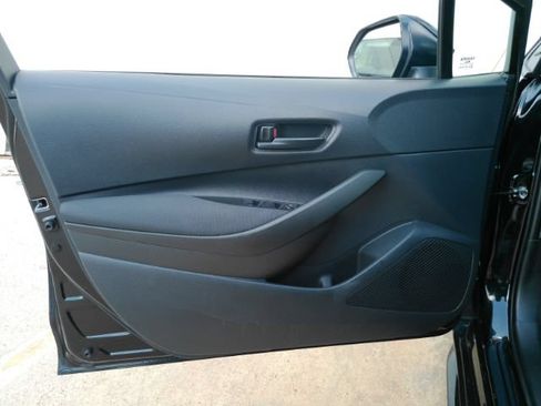 Used 2026 Toyota Corolla LE FWD image 13