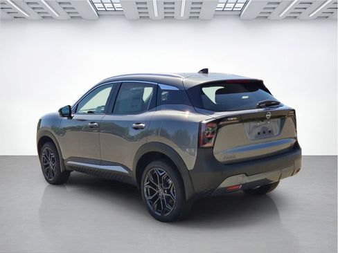 New 2026 Nissan Kicks SR FWD image 6