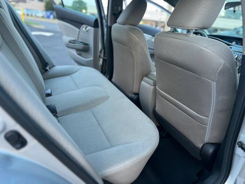 Used 2013 Honda Civic EX image 11
