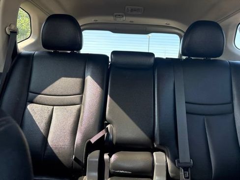 Used 2019 Nissan Rogue SL w/ Premium Package AWD/4WD image 46