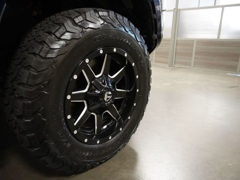 Used 2016 Toyota 4Runner Trail AWD/4WD image 6
