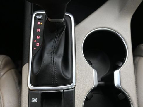 Used 2021 Kia Sportage S w/ S FWD Premium Package image 19