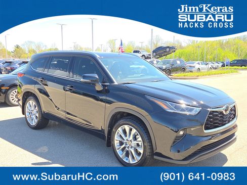 Used 2023 Toyota Highlander Limited AWD/4WD image 1