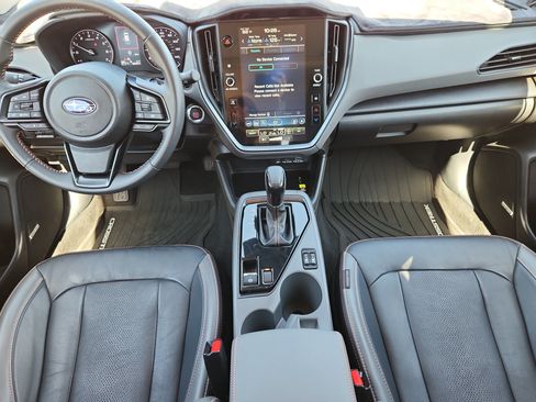 Used 2024 Subaru Crosstrek 2.5i Limited w/ Crosstrek Mirror Package AWD/4WD image 12