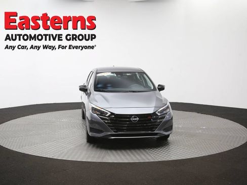 Used 2024 Nissan Versa SR FWD image 52