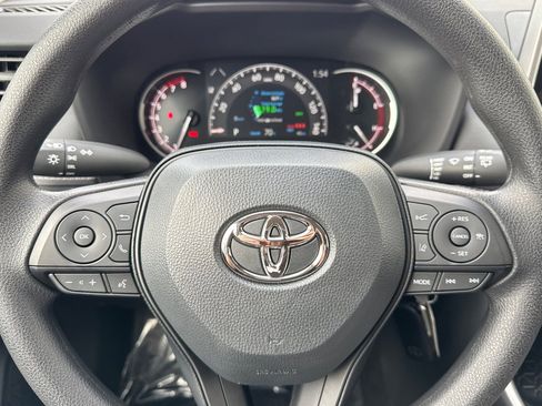 New 2025 Toyota RAV4 LE image 21