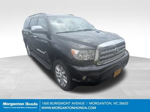 Used 2017 Toyota Sequoia Platinum AWD/4WD image 1