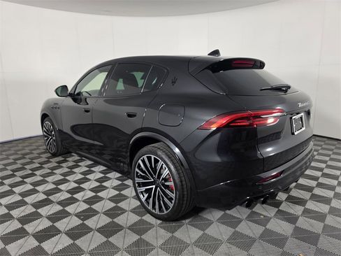New 2025 Maserati Grecale Modena image 7