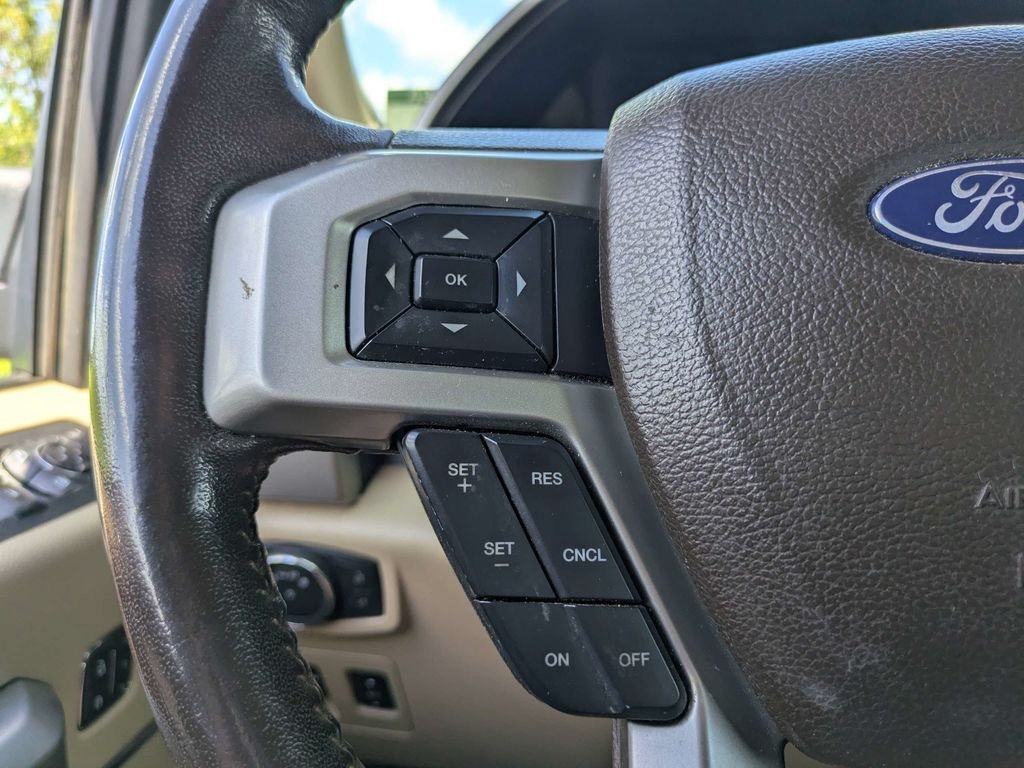 Used 2020 Ford F150 Lariat RWD image 26