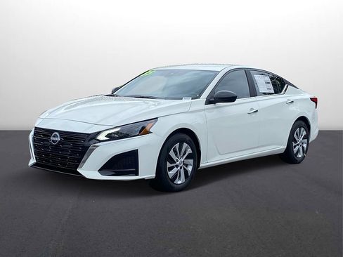 New 2025 Nissan Altima 2.5 S image 4