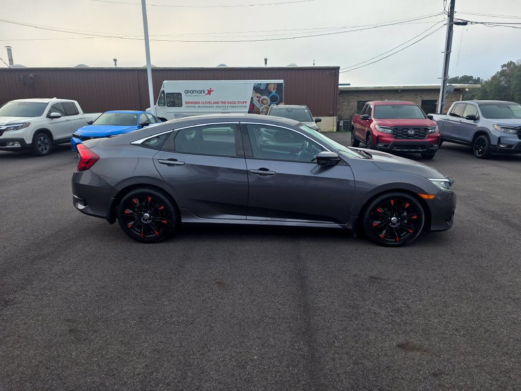Used 2016 Honda Civic EX-T image 2