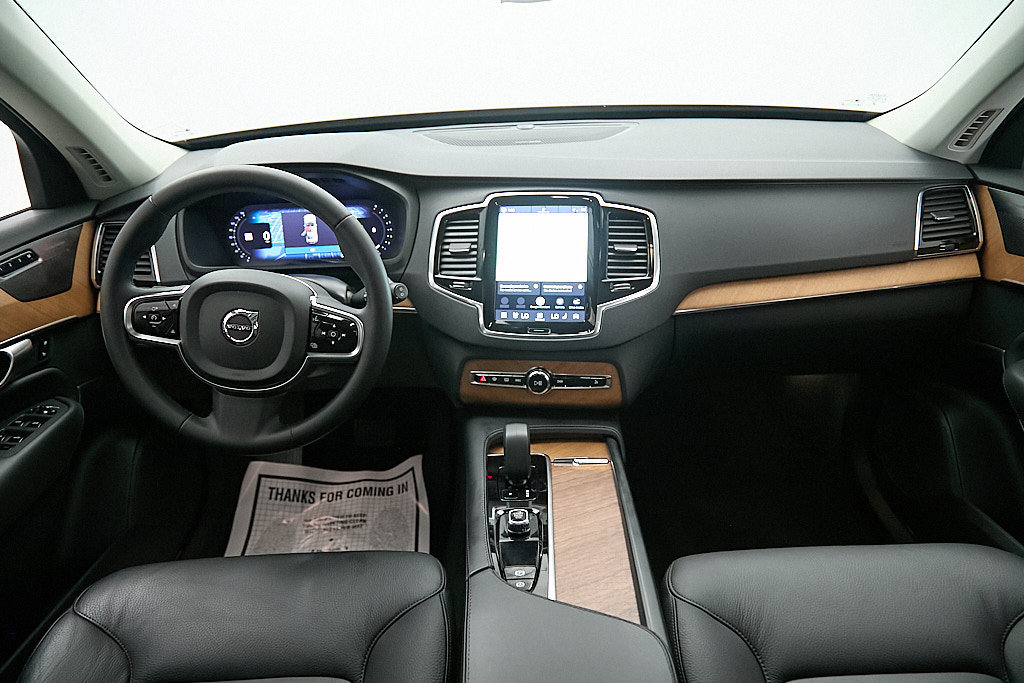 Certified 2024 Volvo XC90 B6 Plus w/ Protection Package Premier AWD/4WD image 27