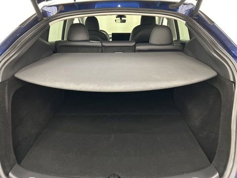 Used 2023 Tesla Model Y Long Range AWD/4WD image 30