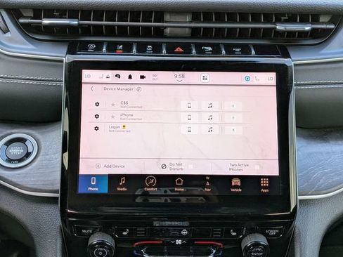 Used 2023 Jeep Grand Cherokee Limited w/ Trailer Tow Prep Group (B) RWD image 18