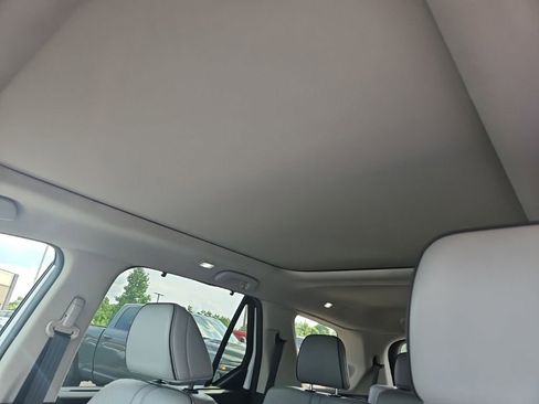 Used 2024 Honda Pilot Elite image 16