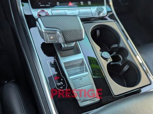 Used 2024 Audi RS Q8 image 27