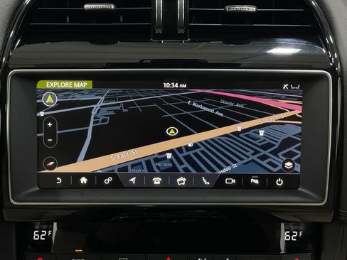 Used 2019 Jaguar F-PACE Prestige image 10