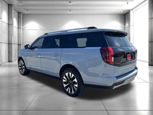Used 2025 Ford Expedition Max Platinum w/ Driver's Package AWD/4WD image 6
