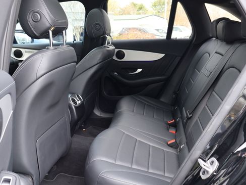 Used 2022 Mercedes-Benz GLC 300 GLC 300W4 image 17