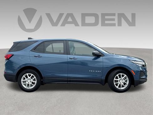 Used 2024 Chevrolet Equinox LS w/ LS Convenience Package FWD image 20