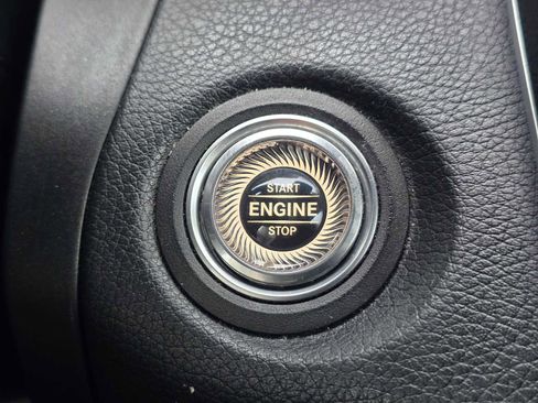 Used 2019 Mercedes-Benz C 300 4MATIC Cabriolet image 28