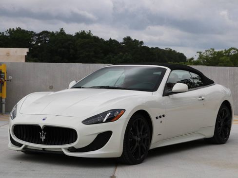 Used 2014 Maserati GranTurismo MC RWD image 20