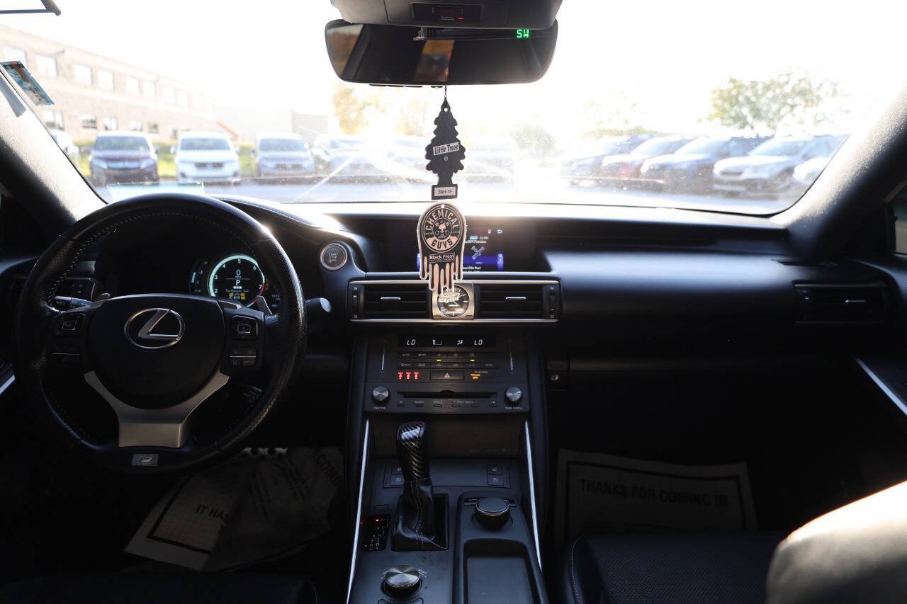 Used 2019 Lexus IS 300 F Sport w/ F Sport Package AWD/4WD image 14