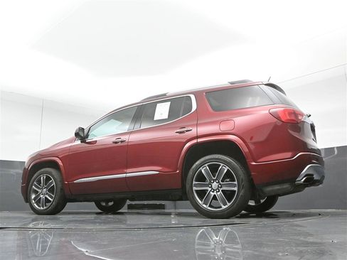 Used 2018 GMC Acadia Denali w/ Technology Package AWD/4WD image 36
