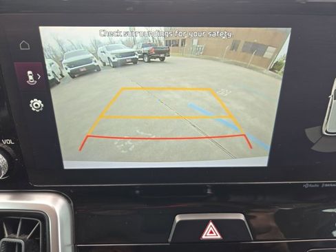 Used 2023 Kia Sorento S w/ Panoramic Sunroof Package image 14