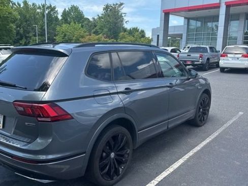 Used 2020 Volkswagen Tiguan SE R-Line AWD/4WD image 7