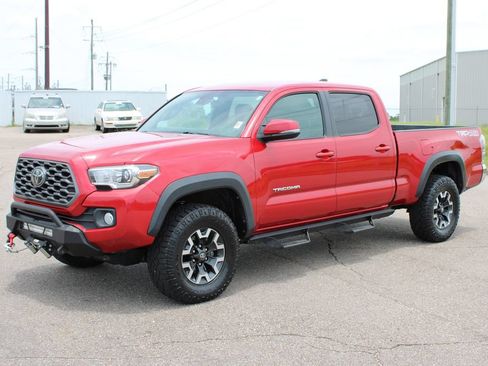 Used 2021 Toyota Tacoma TRD Off-Road AWD/4WD image 2