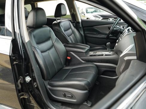 Used 2022 Nissan Murano SV FWD image 12