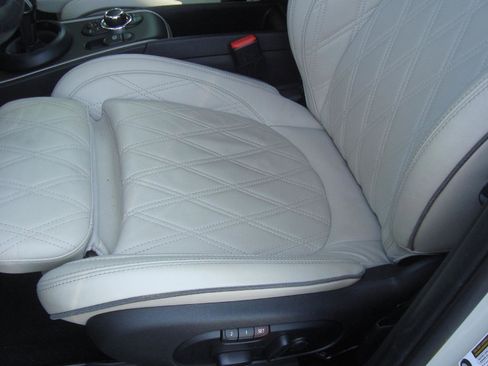 Used 2022 MINI Cooper Countryman S w/ Premium Package image 35