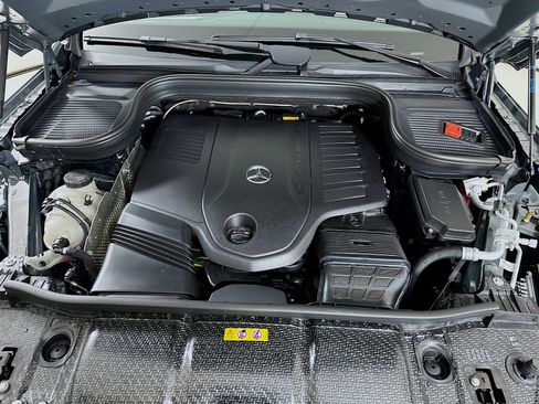 New 2026 Mercedes-Benz GLS 450 4MATIC image 34