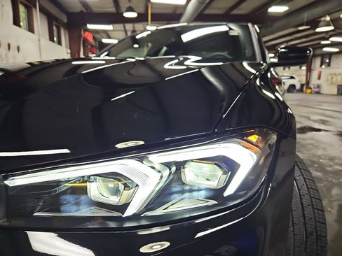 New 2025 BMW 330i xDrive Sedan w/ Convenience Package image 34